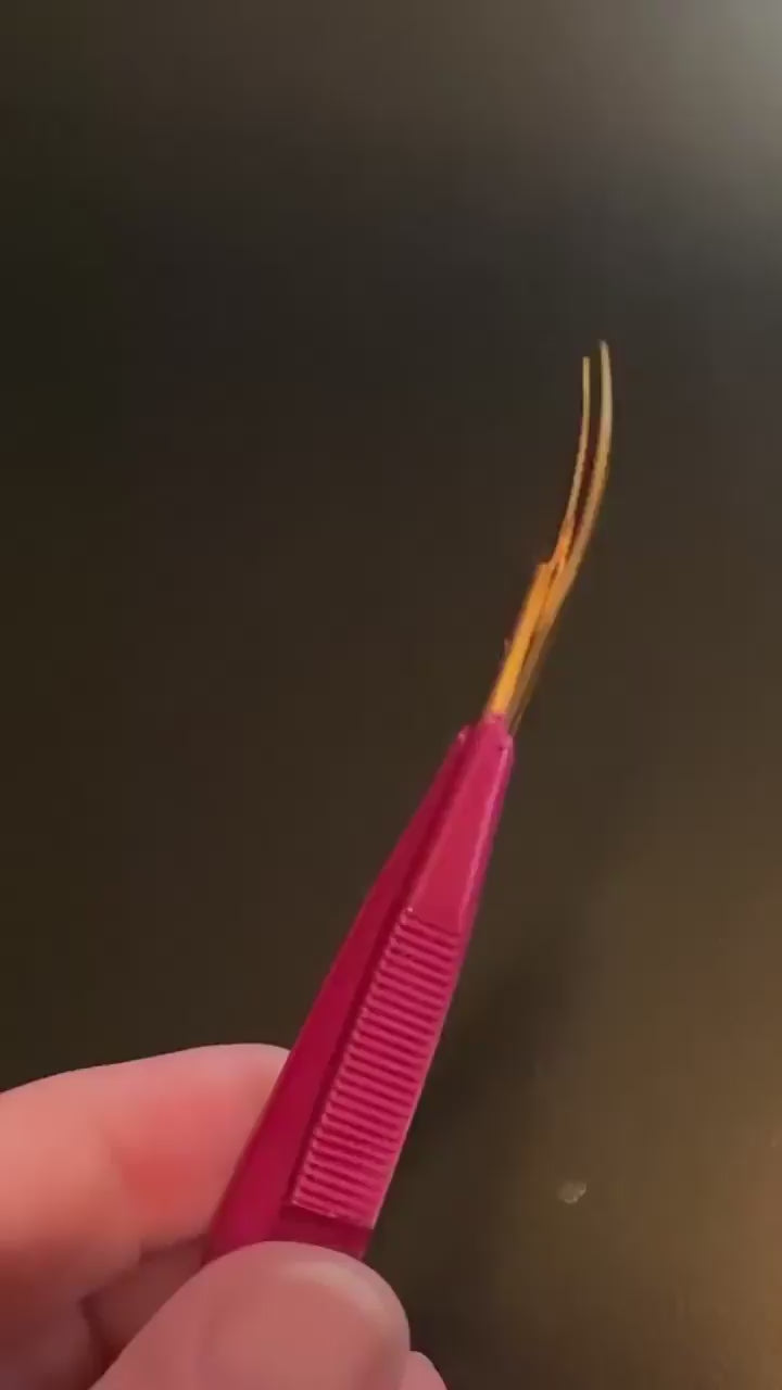 Tijeras de resorte de precisión para manicura