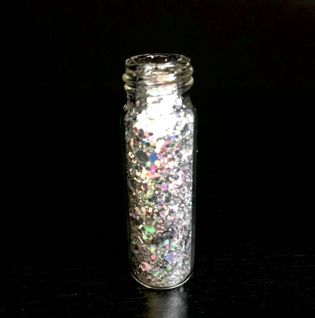 Holographic Silver Glitter Pzl Nails